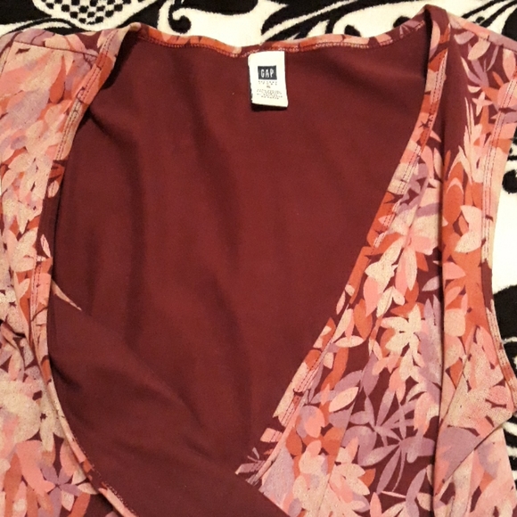 2/$18🚩 GAP Red Sleeveless Small Top - Picture 3 of 7